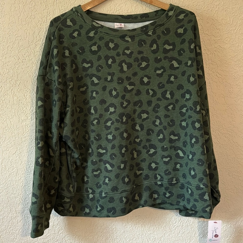 Leopard Green Print Pullover Sweatshirt Sleepwear NEW